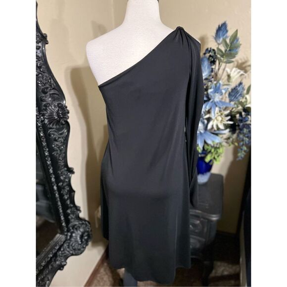 BCBGMAXAZRIA Cold Shoulder Sexy Little Black Dress One Sleeve Size Small - Picture 4 of 6